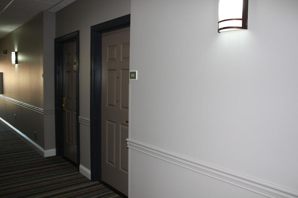 Country Inn & Suites By Radisson, Tampa Airport North, Fl West Chase Exterior photo
