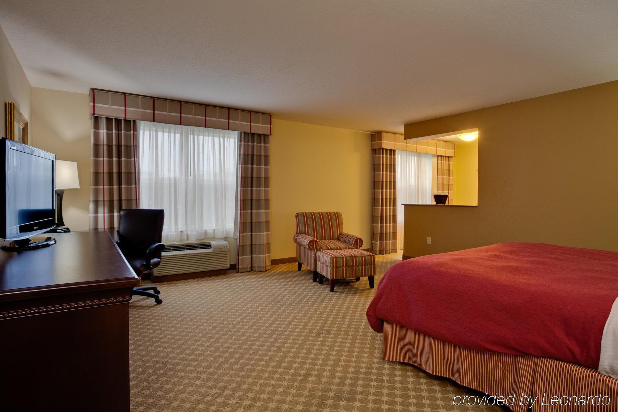 Country Inn & Suites By Radisson, Tampa Airport North, Fl West Chase Room photo